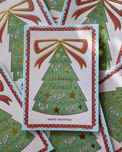 Gold Foiled Bow Christmas Tree Card