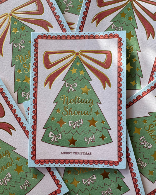 Gold Foiled Bow Christmas Tree Card